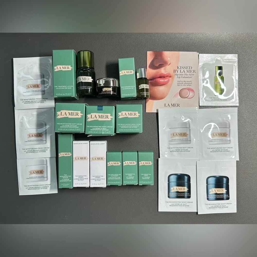 SOLD!  La Mer Skincare Collection - Zippered Bag + 23 Samples